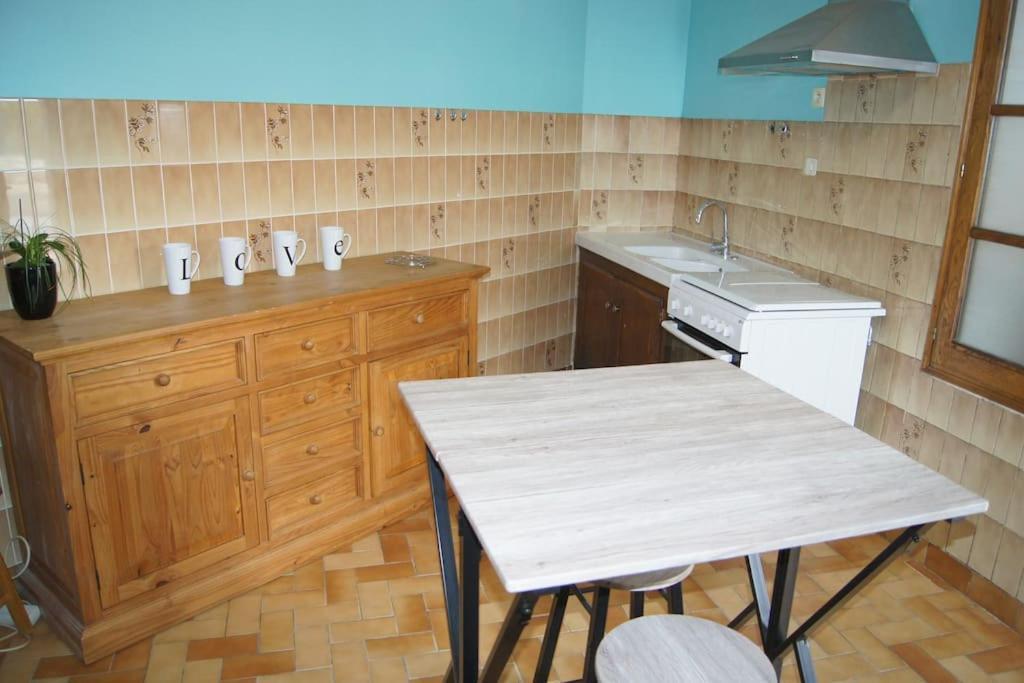 Maison De Ville - Proche Le Pal Diou  Esterno foto